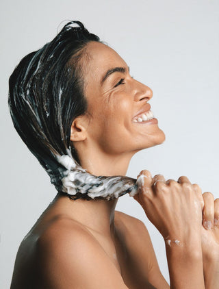 NAMI Locken- & Glanz-Haarmaske – Definierte Locken & Wellen